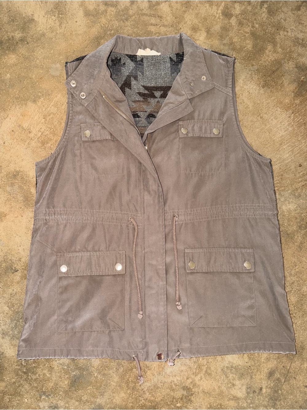 Entro Gray Utility Vest Wool Southwestern Aztec Military Size M